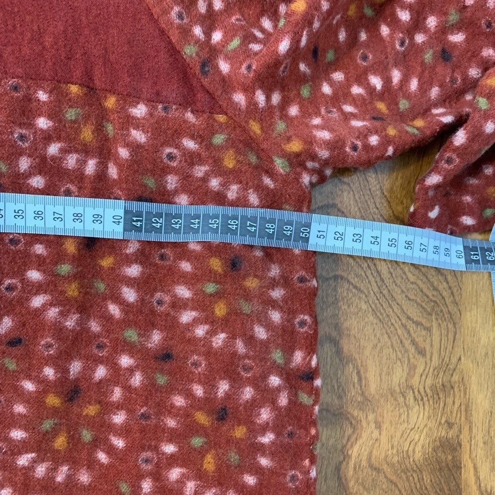 Women's Rust Floral Raglan Knit Sweater - Picture 5 of 11